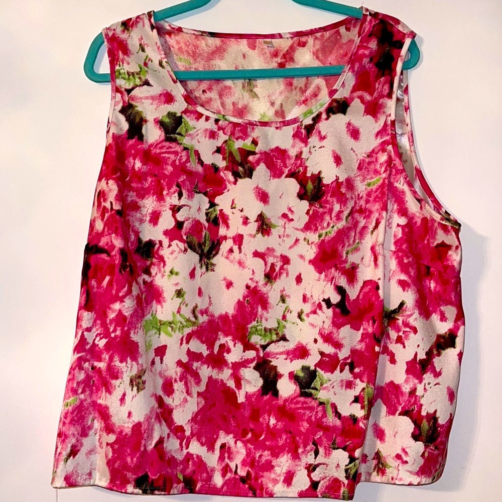Plus sized floral top